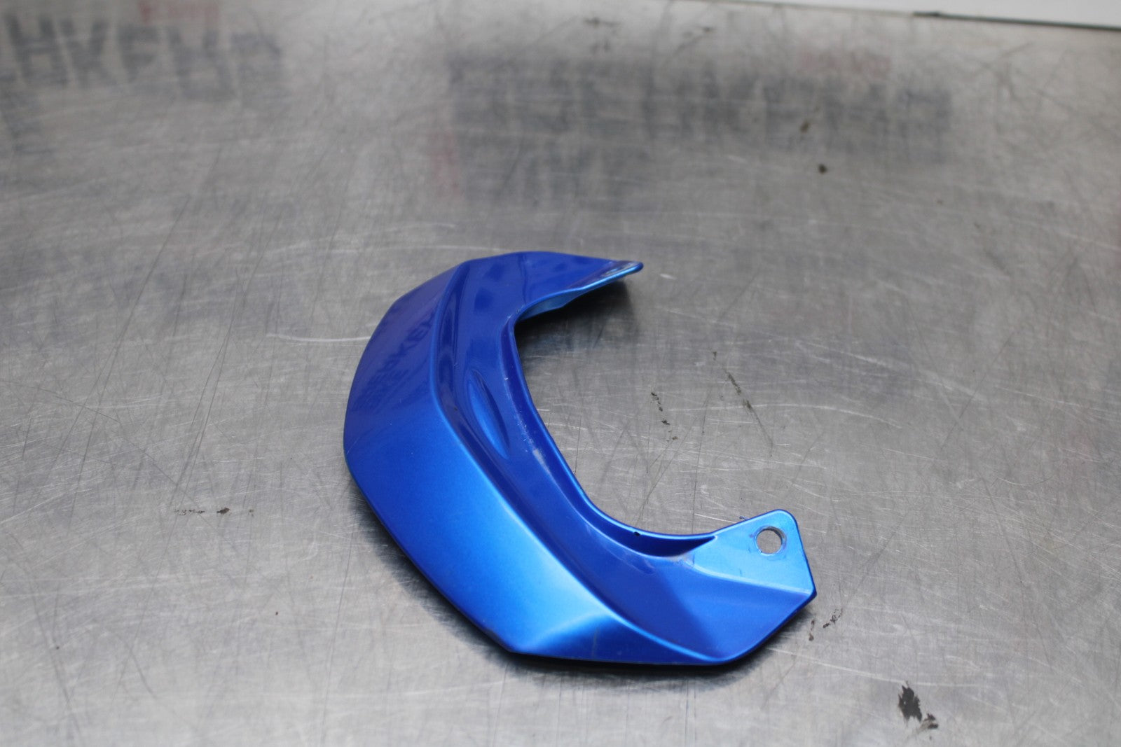 09-10 KAWASAKI ER-6N CENTER REAR BACK TAIL FAIRING COVER TRIM COWL BB205