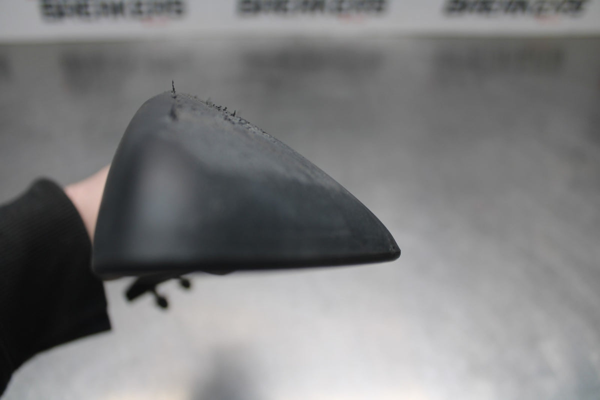 22-25 YAMAHA YZF R7 RIGHT SIDE REAR VIEW MIRROR BB769-B