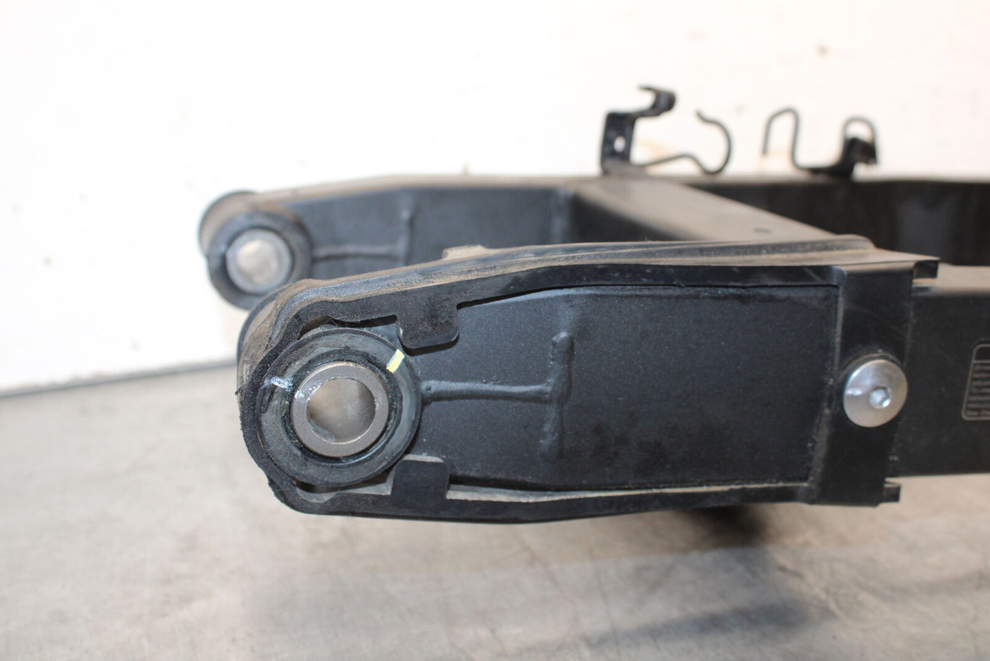 18-23 KAWASAKI NINJA 400 REAR SWINGARM BACK SUSPENSION SWING ARM BB660