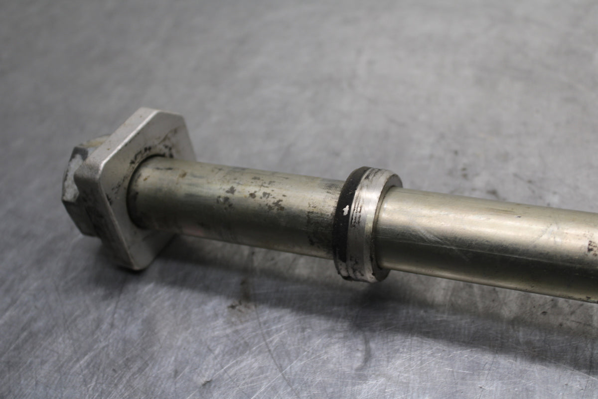 13-16 SUZUKI BANDIT 1250S ABS REAR AXLE BACK WHEEL RIM PIVOT BOLT AXEL BB134
