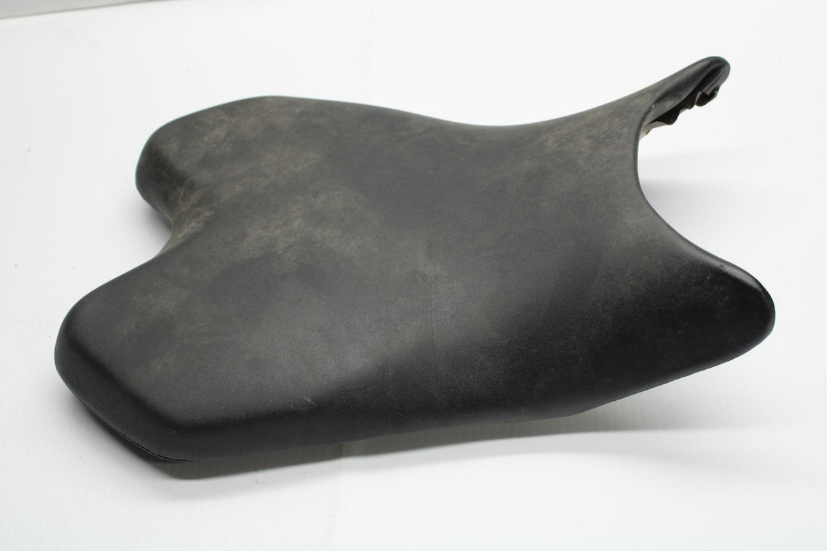 08-16 YAMAHA YZF R6 FRONT DRIVERS SEAT PAD SADDLE PILLION BB247