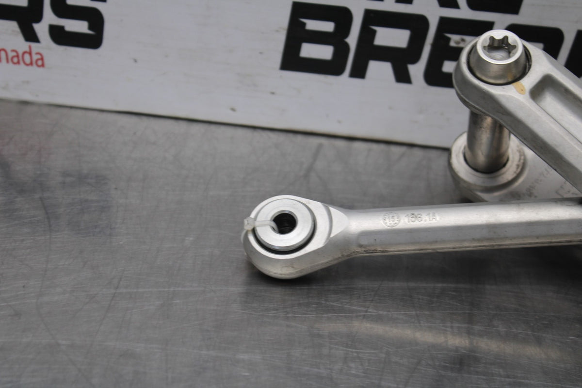 16 DUCATI 959 PANIGALE REAR DOGBONE SHOCK LINKAGE LINK BB912
