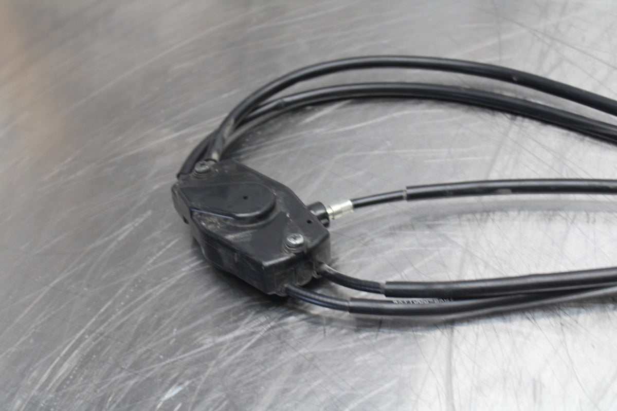 09 YAMAHA ROYAL STAR XVZ1300TF VENTURE REAR SEAT BOX CABLE LINE BB151