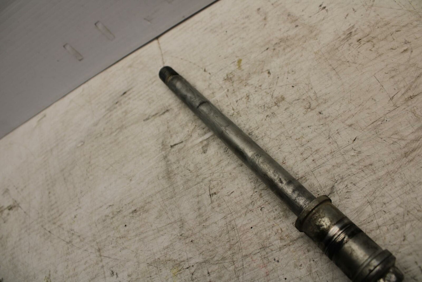 09 YAMAHA FZ6 FRONT WHEEL RIM AXLE PIVOT BOLT 4XV-25181-10-00 BB295