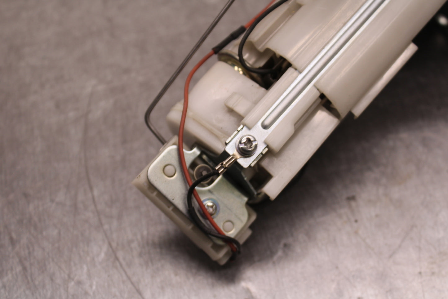 09-11 SUZUKI GSXR1000 FUEL PUMP GAS PETROL SENDER UNIT BB125