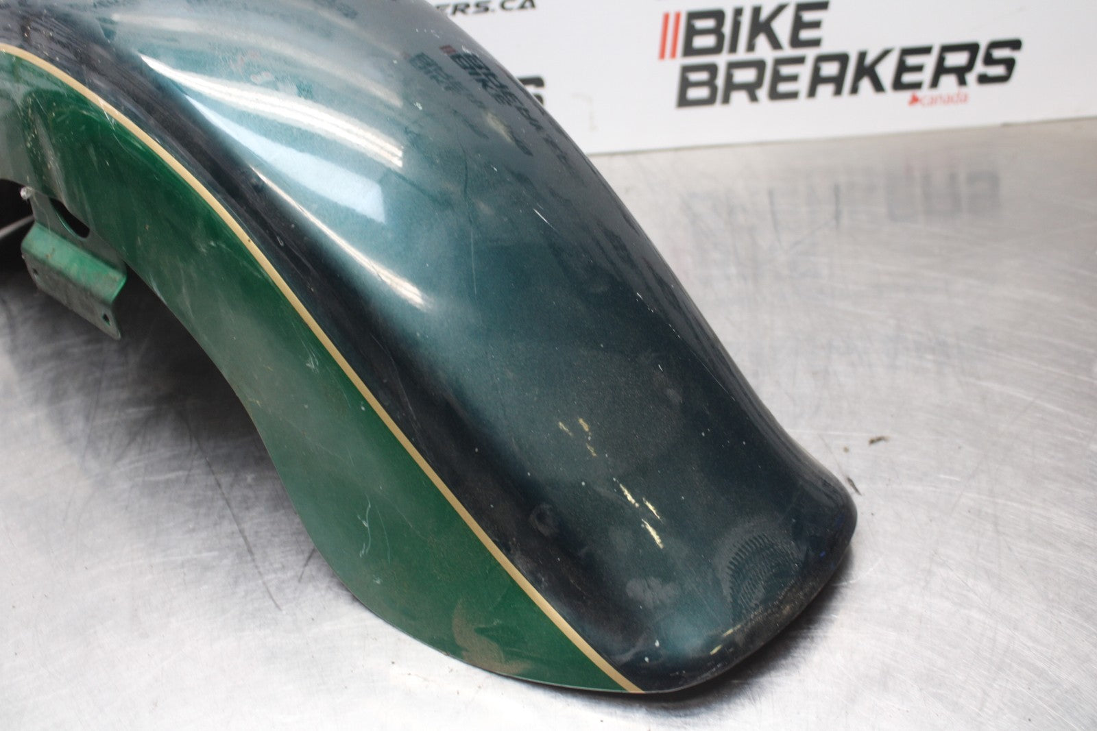 03-08 KAWASAKI VULCAN 1600 FRONT WHEEL FENDER BB196
