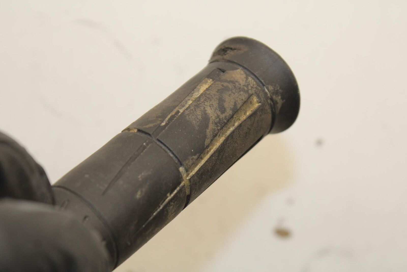 09-12 KAWASAKI NINJA ZX6R ZX600R RIGHT THROTTLE GRIP 46019-0020 BB617