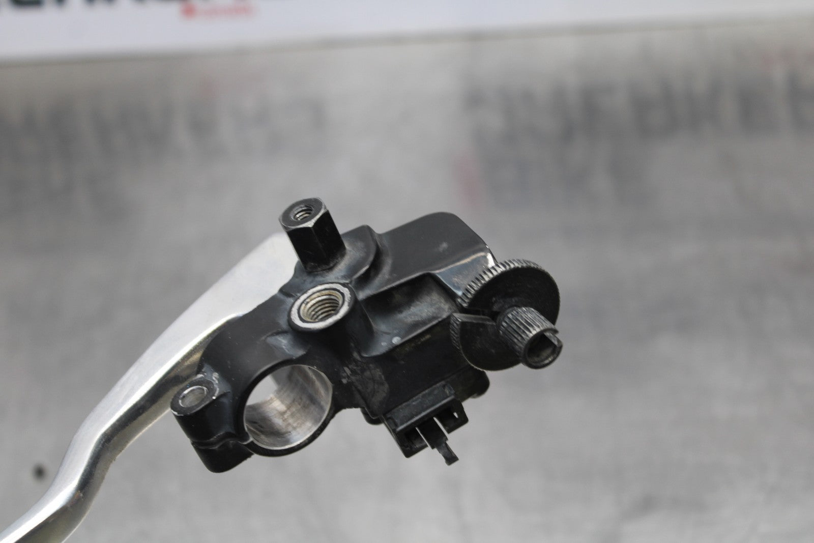 08-18 KAWASAKI KLR650 CLUTCH PERCH MOUNT WITH LEVER  BB183