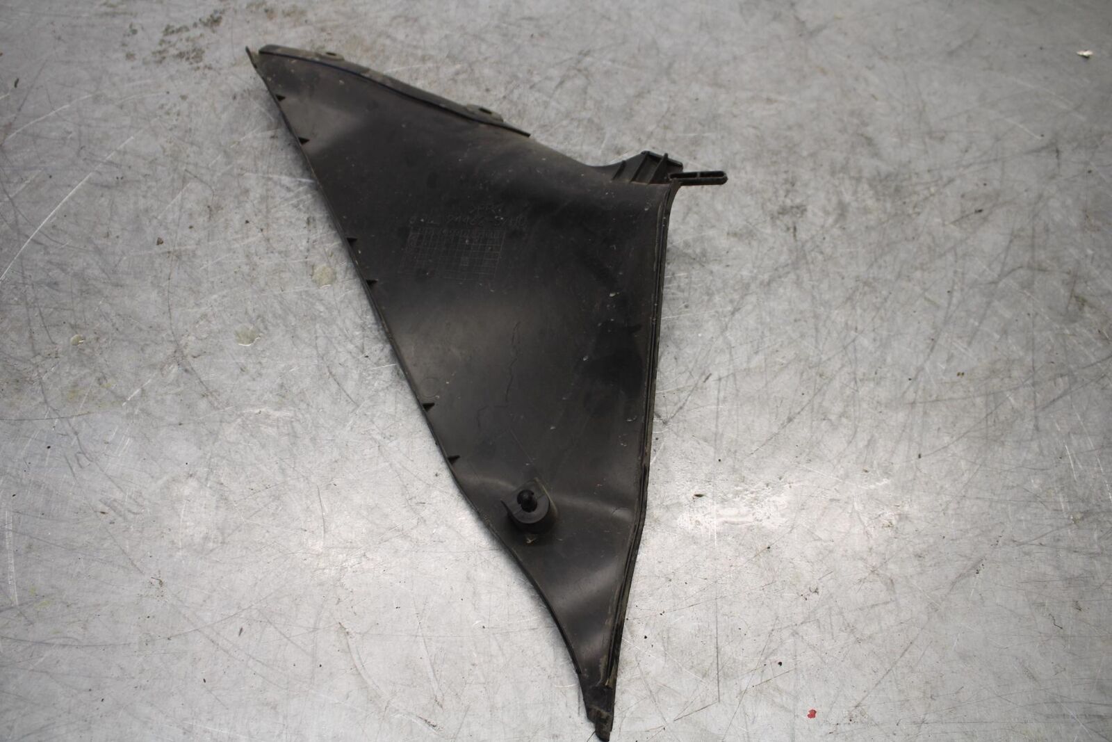 08-10 SUZUKI GSXR600 LEFT INNER FAIRING COWL PANEL TRIM OEM BB430