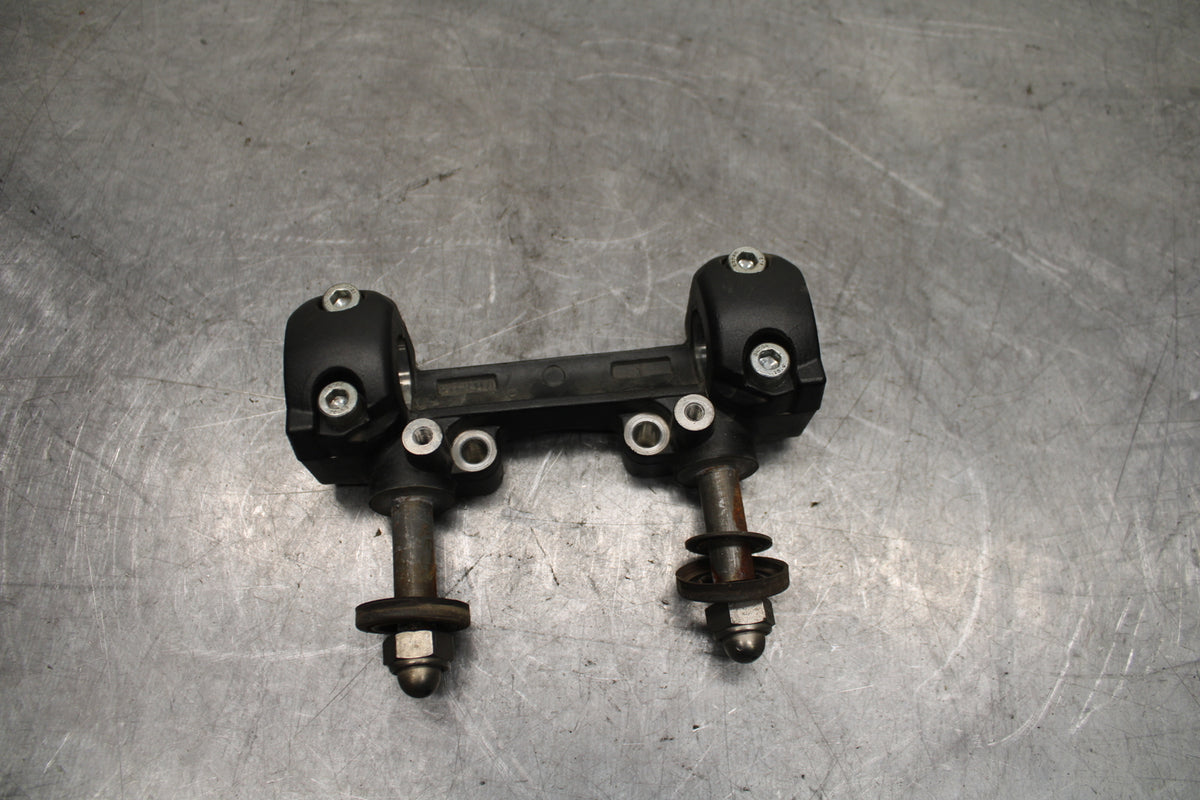 14-15 YAMAHA V STAR 1300 XVS1300CT TOURER HANDLEBAR RISERS BB722