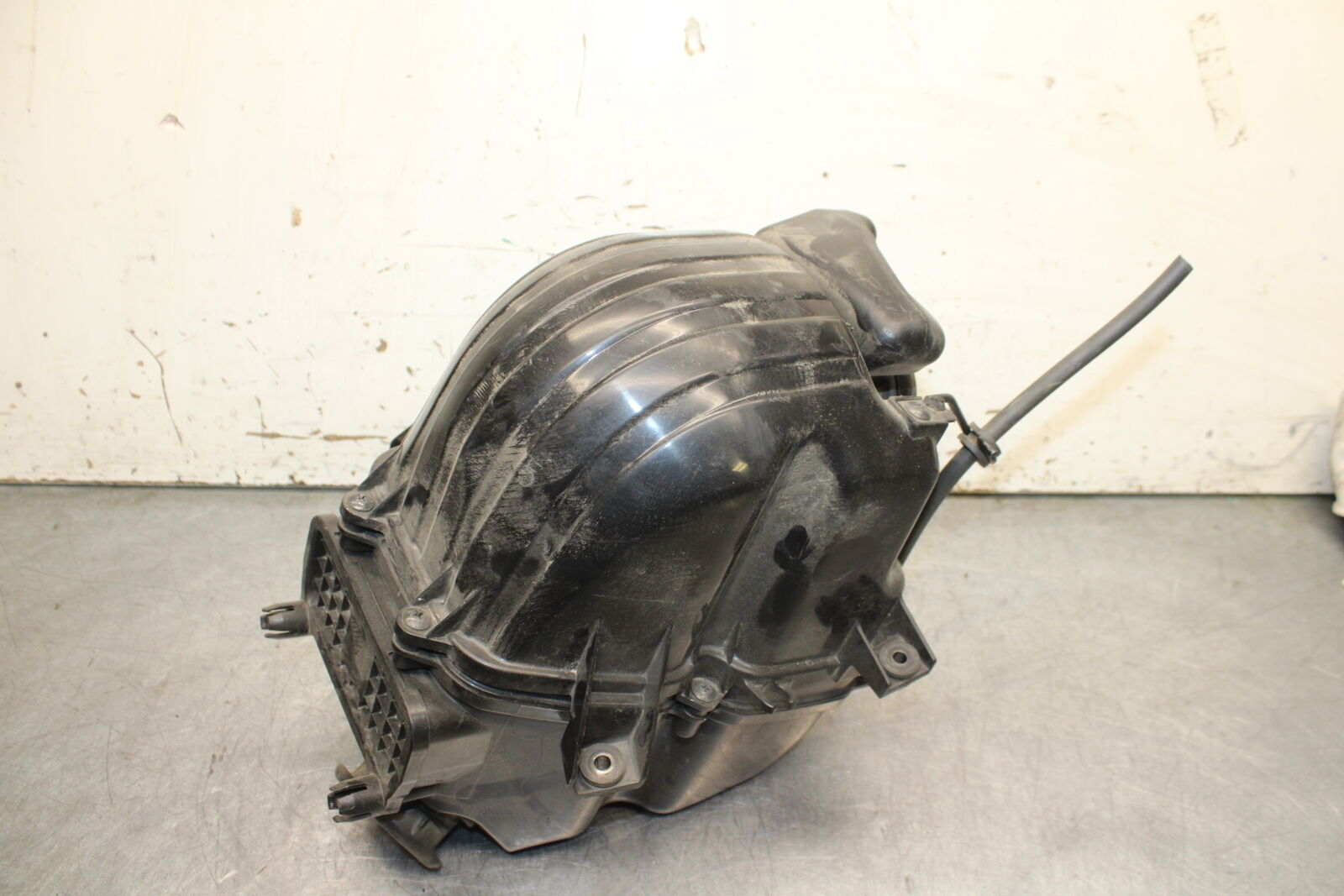15-16 HONDA CB300F AIRBOX AIR INTAKE FILTER BOX BB740