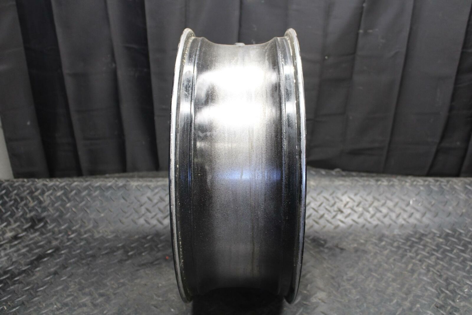 10-11 HONDA CBR1000RR REAR WHEEL BACK RIM BB228