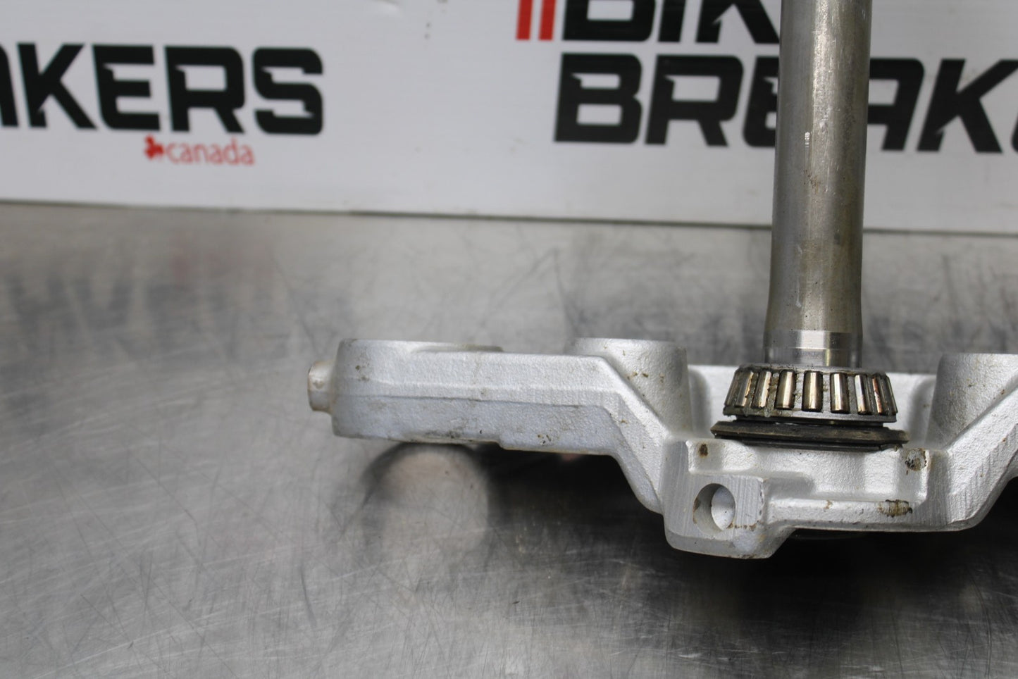 08 KAWASAKI VULCAN 900 FRONT FORKS CLAMP LOWER TRIPLE TREE STEM BB184