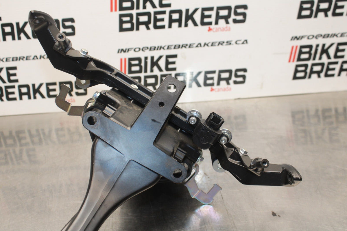23-24 KAWASAKI NINJA ZX14R NEW!! UPPER FAIRING MIRROR GAUGES STAY BRACKET BB764