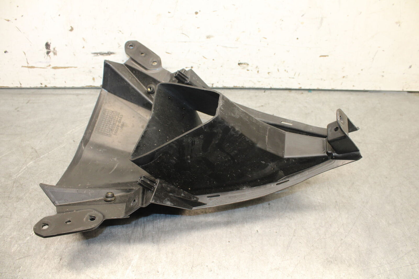 13-18 KAWASAKI NINJA ZX6R FRONT CENTER COWL FAIRING 55028-0443 BB666