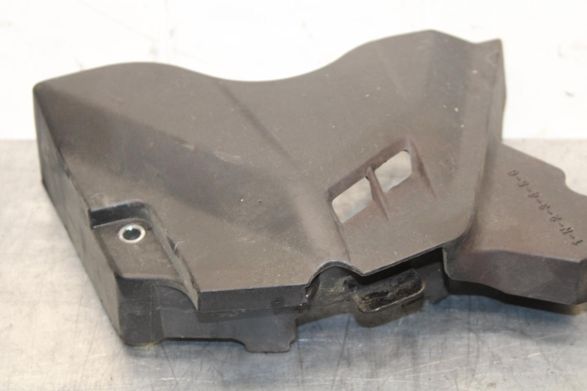 19-21 YAMAHA YZF R3 ENGINE SPROCKET COVER BB588