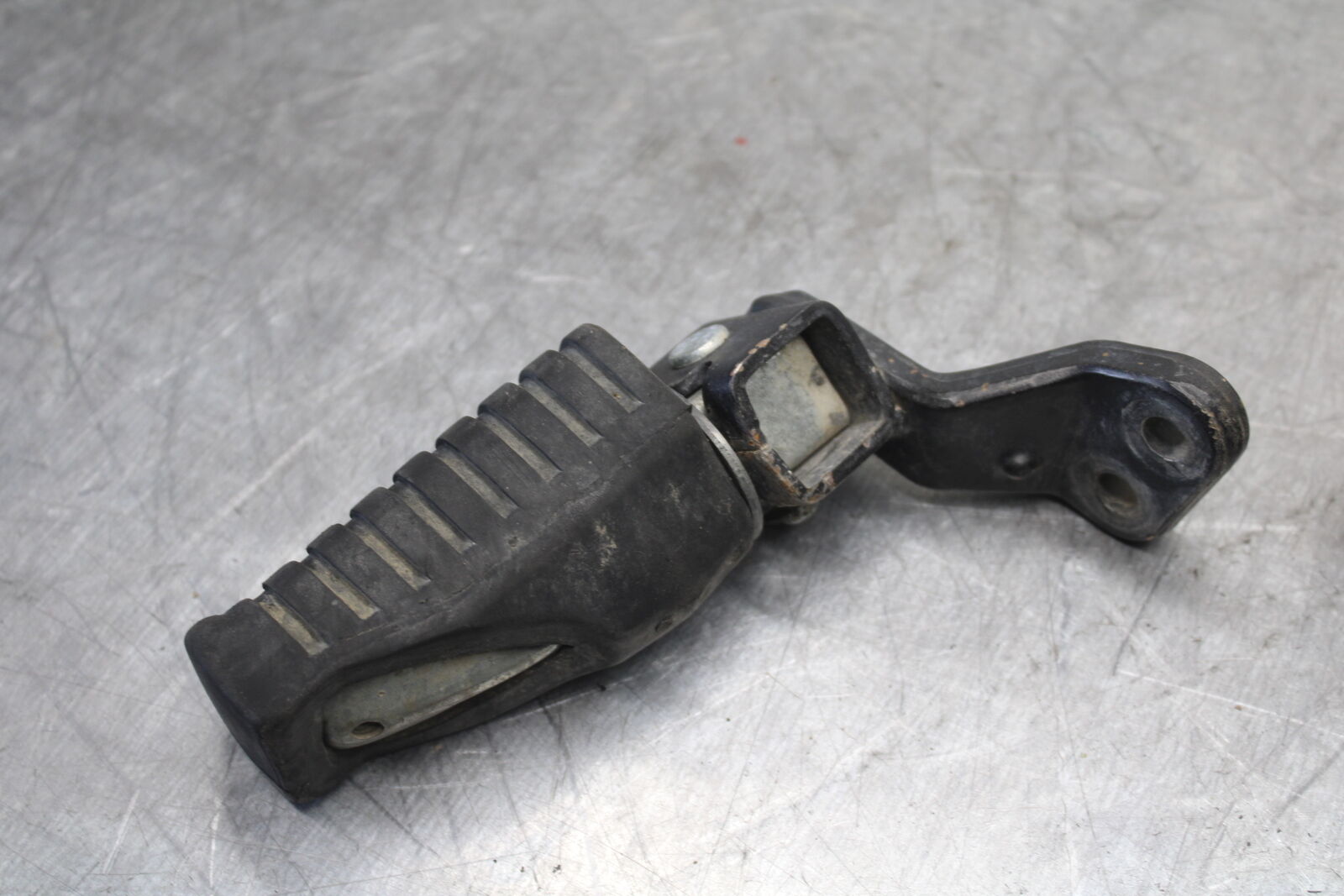 08-18 KAWASAKI KLR650 FRONT FOOT RESTS PEGS STEPS SET PAIR BB707