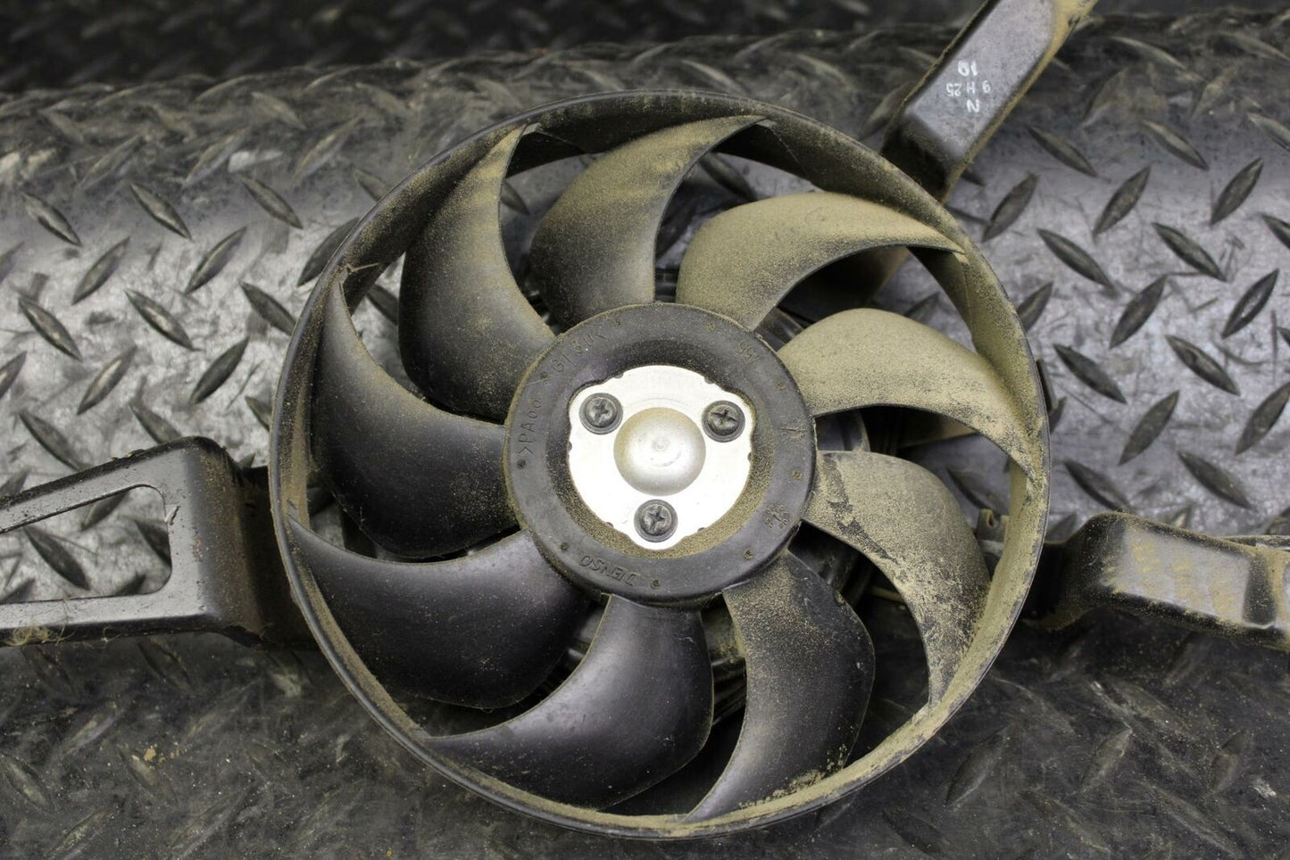 06-07 KAWASAKI NINJA ZX10R ENGINE RADIATOR COOLING FAN 59502-0020 BB186