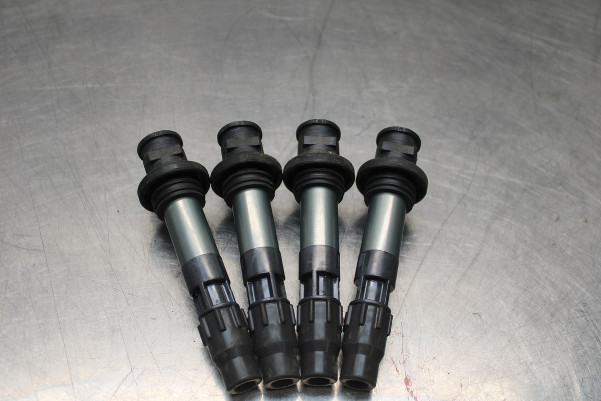 20-25 SUZUKI GSXR750 IGNITION COILS COIL SPARK PLUG CAPS BB810