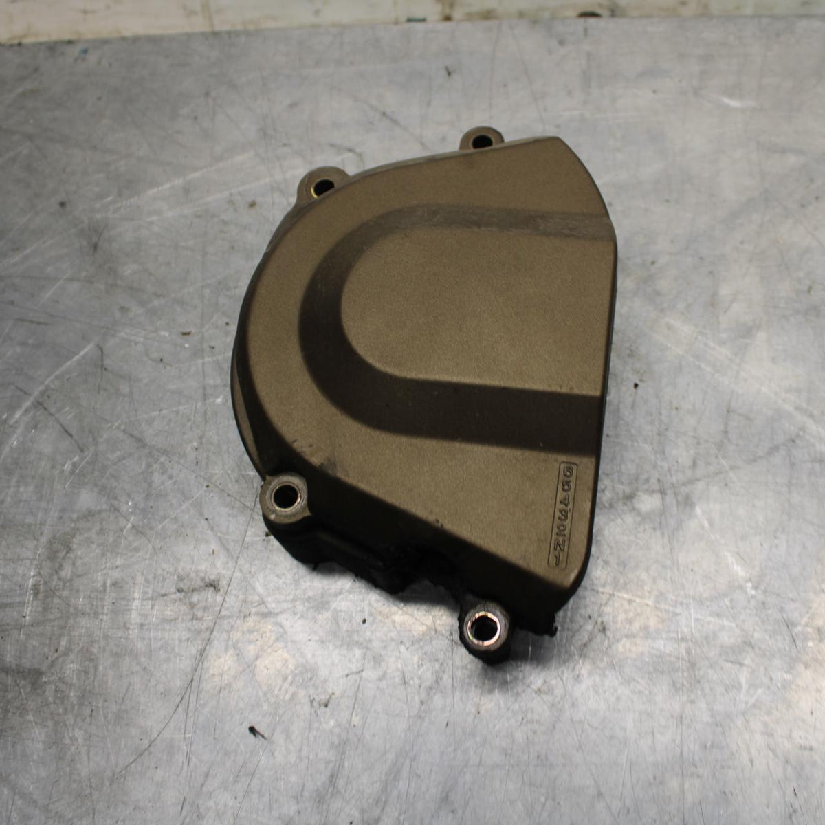 03 KAWASAKI ZX12R ENGINE SPROCKET COVER BB472
