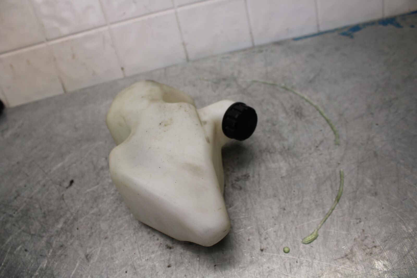 06-07 KAWASAKI NINJA ZX14R COOLANT WATER TANK RESERVOIR BOTTLE bb433