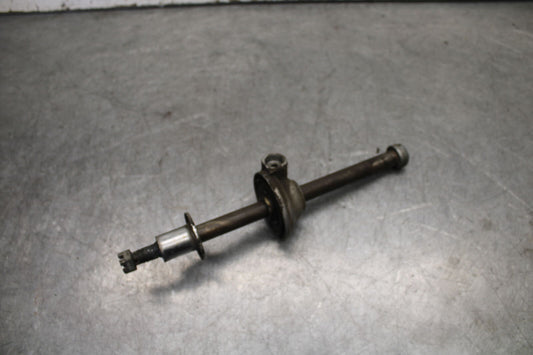85-86 SUZUKI MADURA 1200 FRONT WHEEL RIM AXLE PIVOT BOLT  BB691