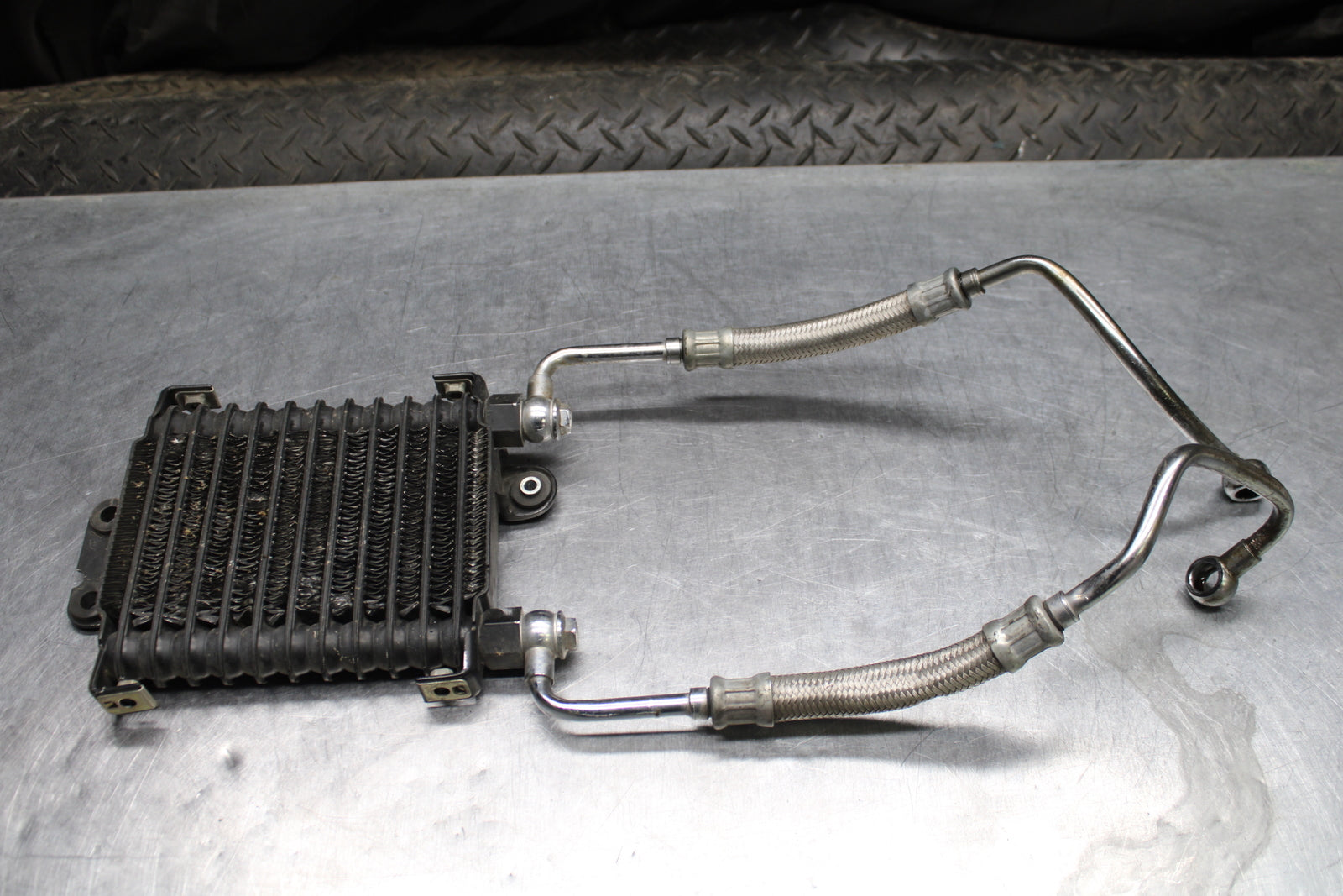 00 SUZUKI INTRUDER 1500 VL1500 ENGINE MOTOR OIL COOLER  BB761