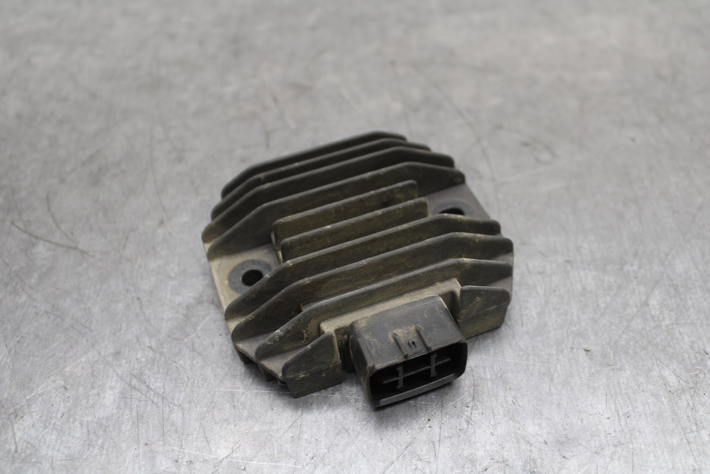 02-03 YAMAHA V STAR 1100 RECTIFIER VOLTAGE REGULATOR BB124