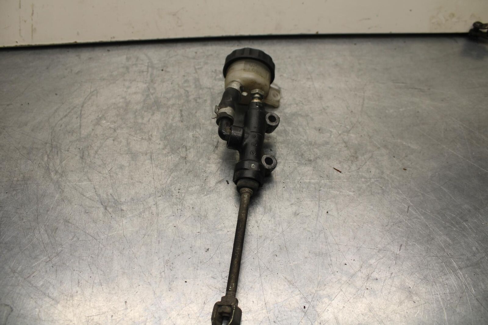 1985 Kawasaki Ninja 900R ZX900A REAR BACK BRAKE MASTER CYLINDER BB84