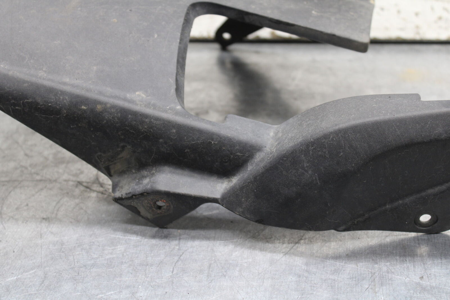 12-13 KAWASAKI Z1000 REAR BACK WHEEL TIRE HUGGER FENDER BB743