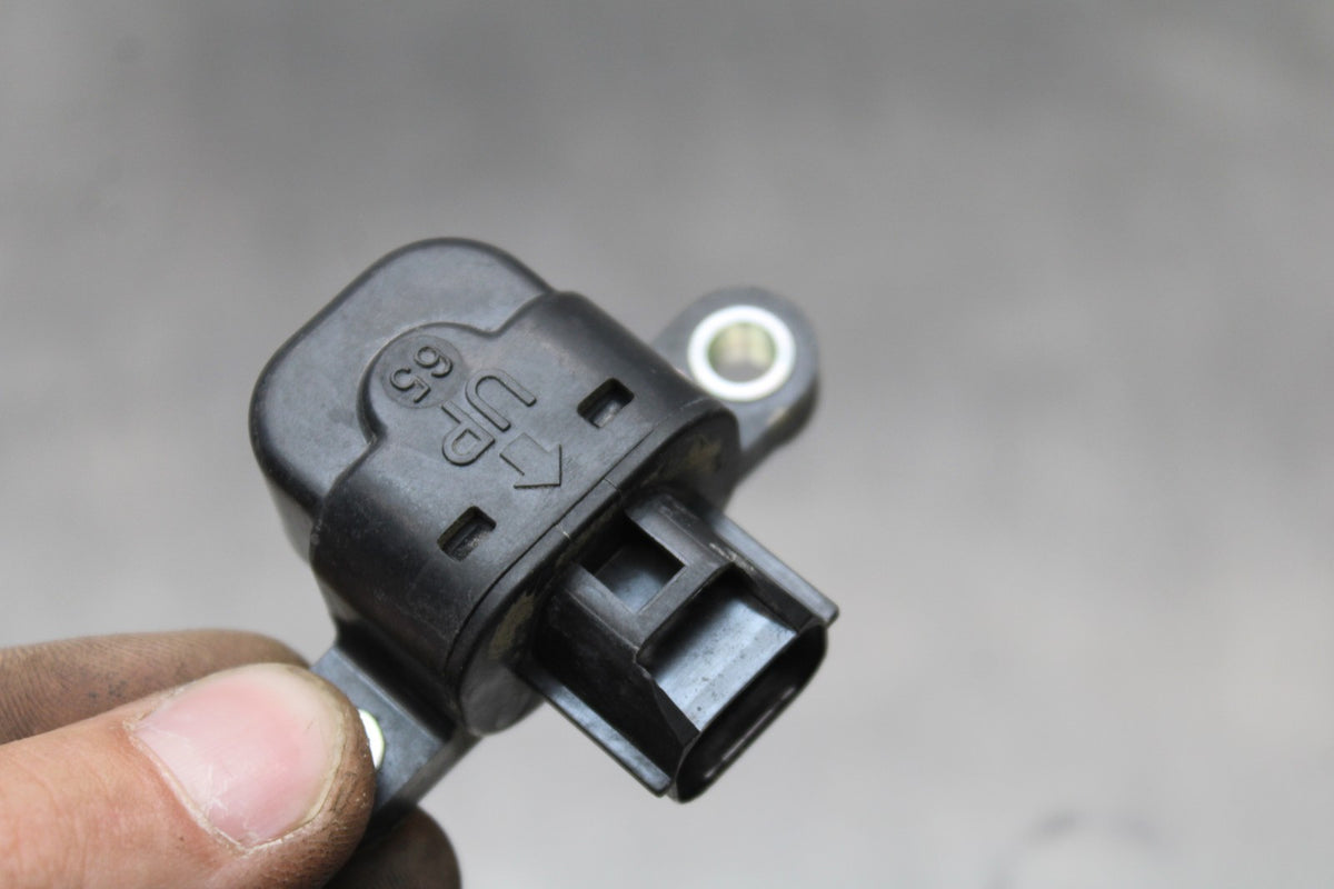 19-23 KAWASAKI NINJA ZX6R TIP OVER BANK ANGLE CRASH SENSOR SWITCH BB188