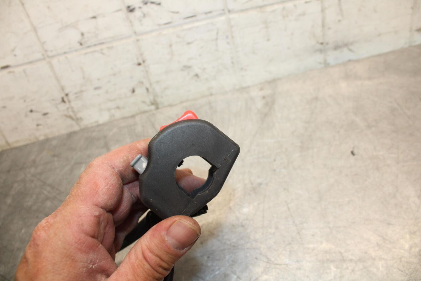 2016 Kawasaki Ninja ZX6R  RIGHT CLIP ON HANDLE KILL OFF START SWITCH BB409