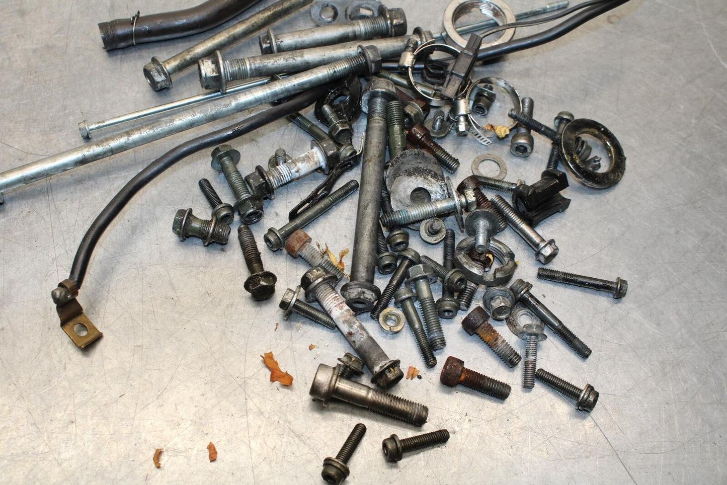 2001 Suzuki GSXR750 MISC BOLTS HARDWARE MOTOR SCREWS BB553