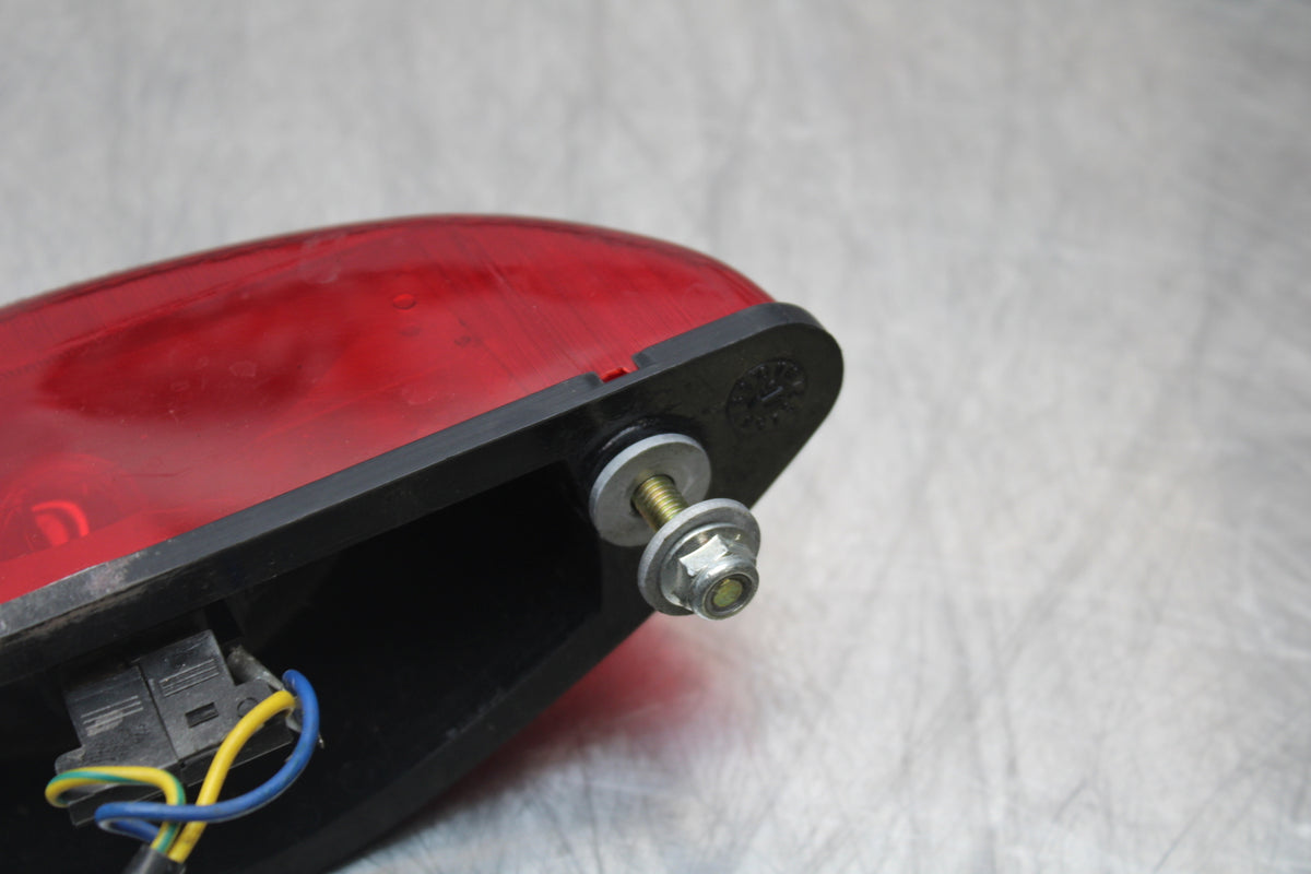 08 MOTO GUZZI BREVA 750 REAR TAIL TAILLIGHT BACK BRAKE LIGHT BB154
