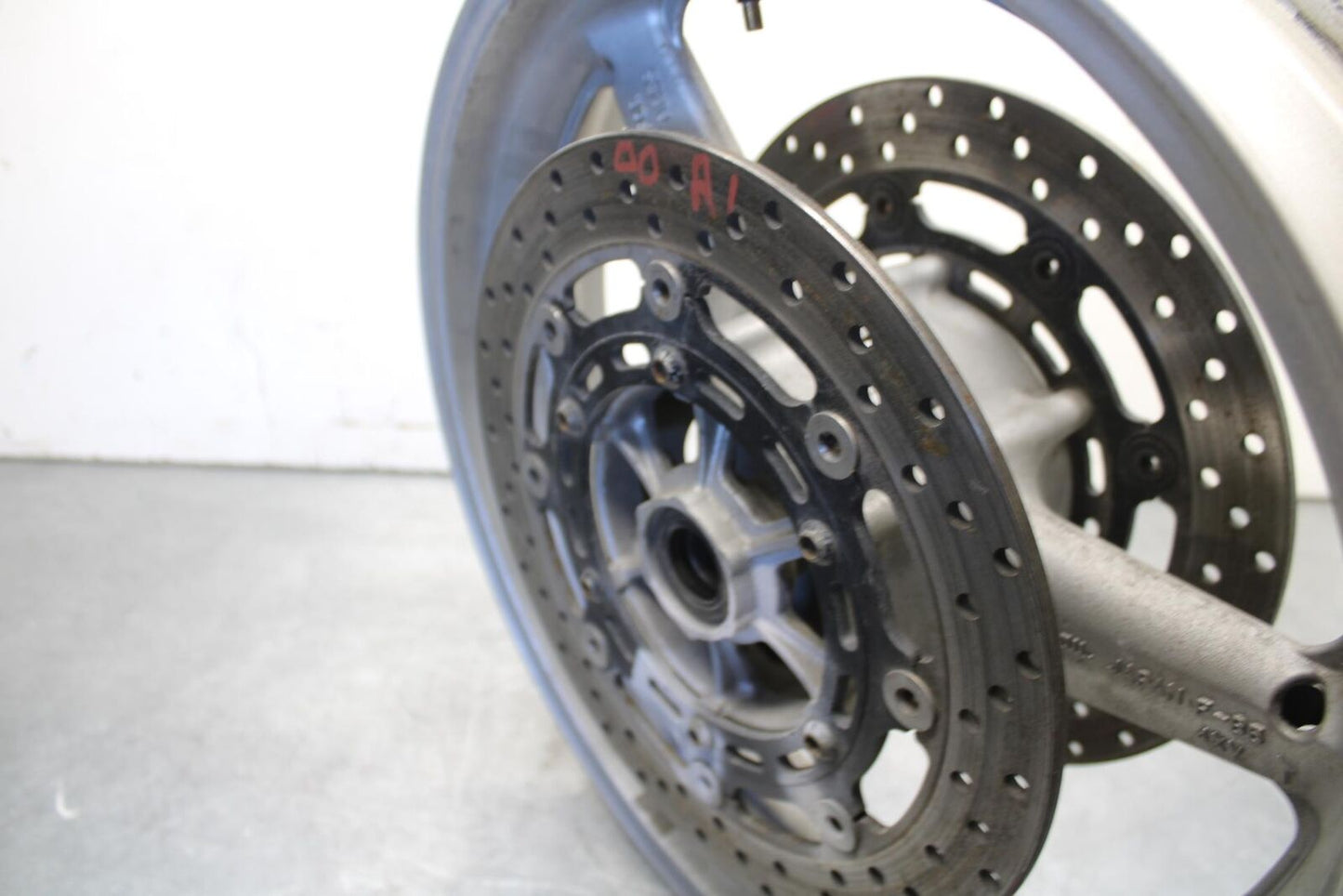 2000 Yamaha YZF R1 FRONT WHEEL AND LEFT RIGHT BRAKE ROTORS DISCS BB633