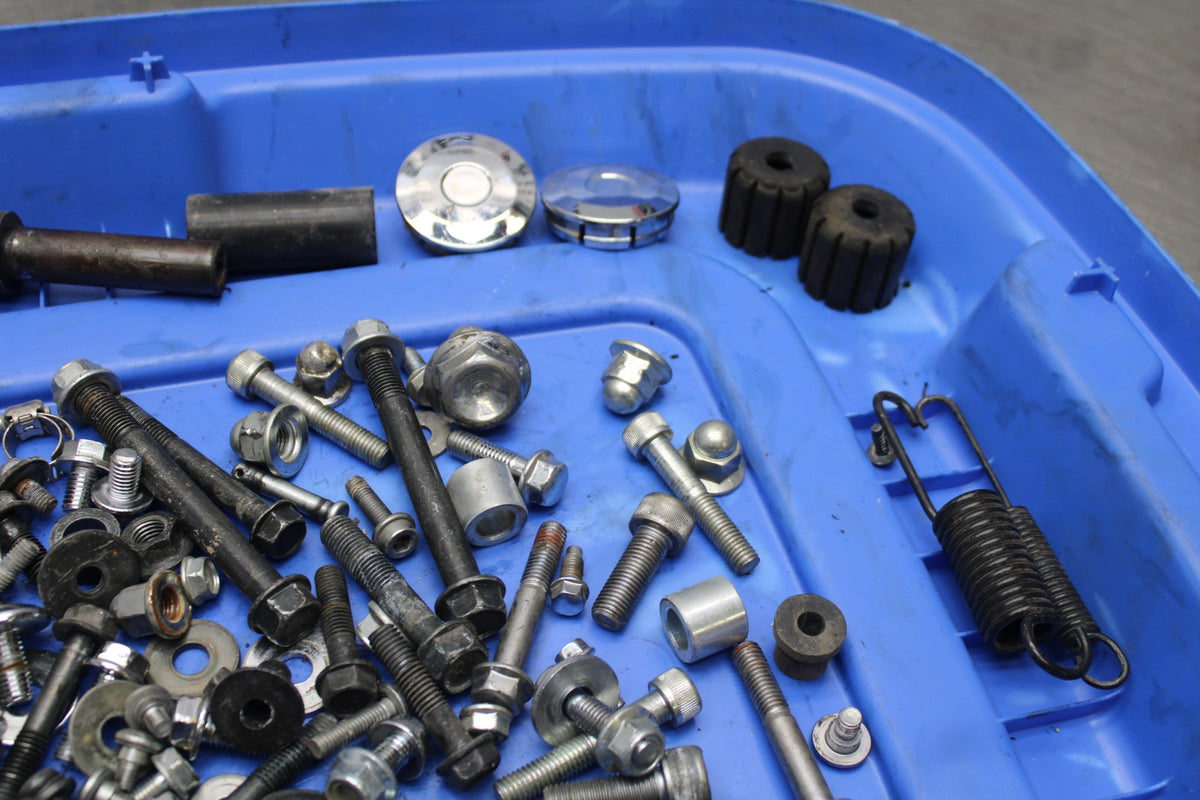 07 HONDA VTX1300R BOLTS HARDWARE MOTOR SCREWS BB825