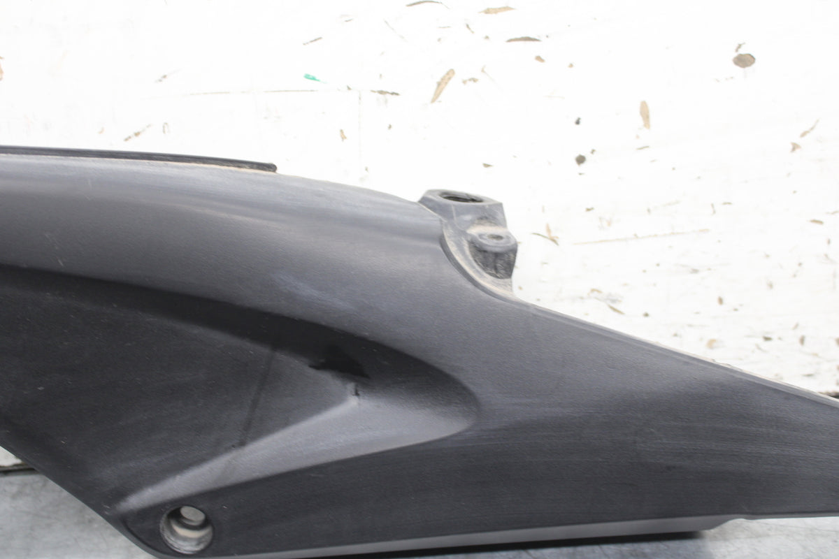 05-06 HONDA CBR600RR LEFT FRONT SIDE SEAT SADDLE PANEL TRIM COWL FAIRING BB739