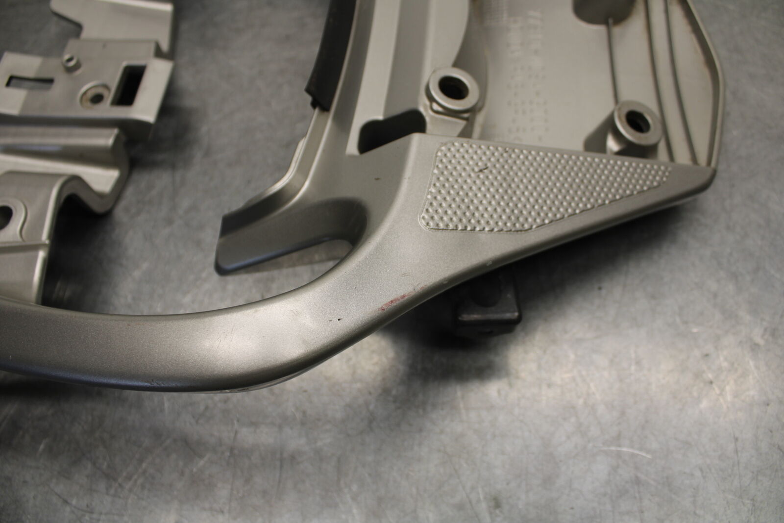 04-12 HONDA ST1300A PASSENGER REAR SEAT GRAB BAR HANDLE BB669