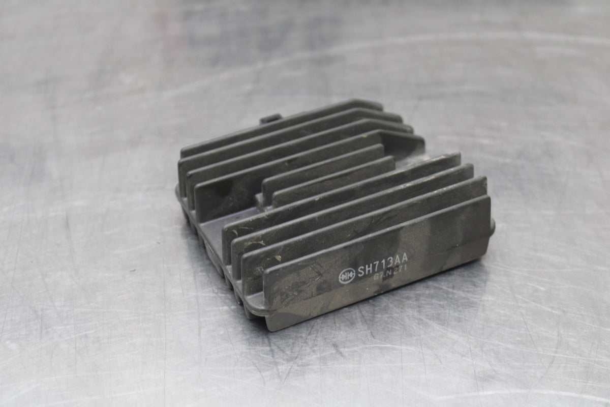 08-09 YAMAHA YZF R6S RECTIFIER VOLTAGE REGULATOR BB796