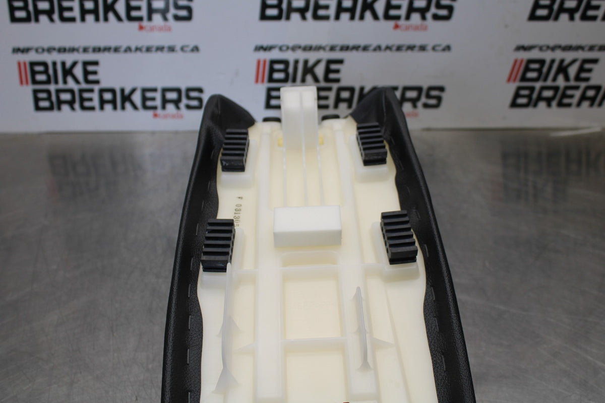 08-23 SUZUKI DRZ400S FRONT REAR SEAT SADDLE NEW TAKE OFF BB00