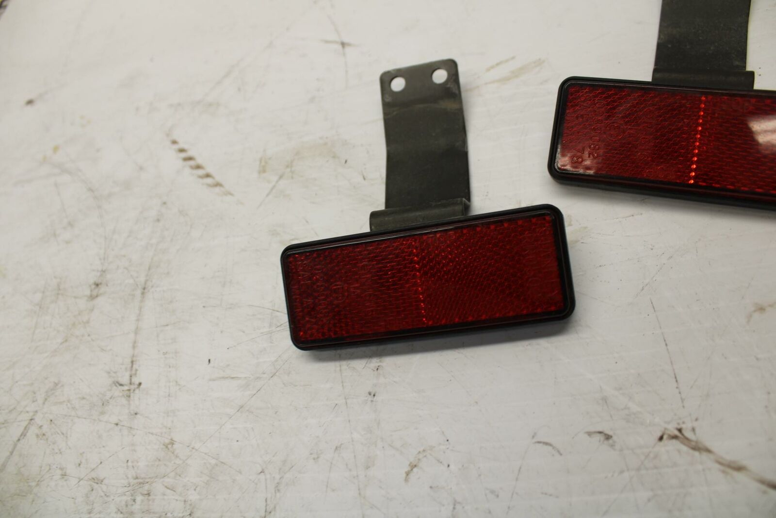 04-09 SUZUKI GS500F REAR BACK REFLECTORS REFLECTOR SET PAIR 35970-24D60 BB261