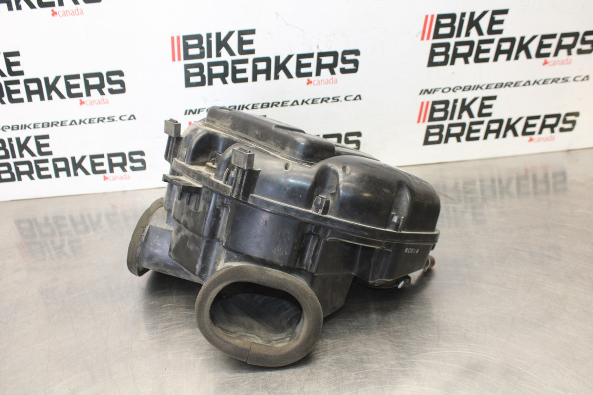06-07 SUZUKI GSXR 600 AIRBOX AIR INTAKE FILTER BOX BB863