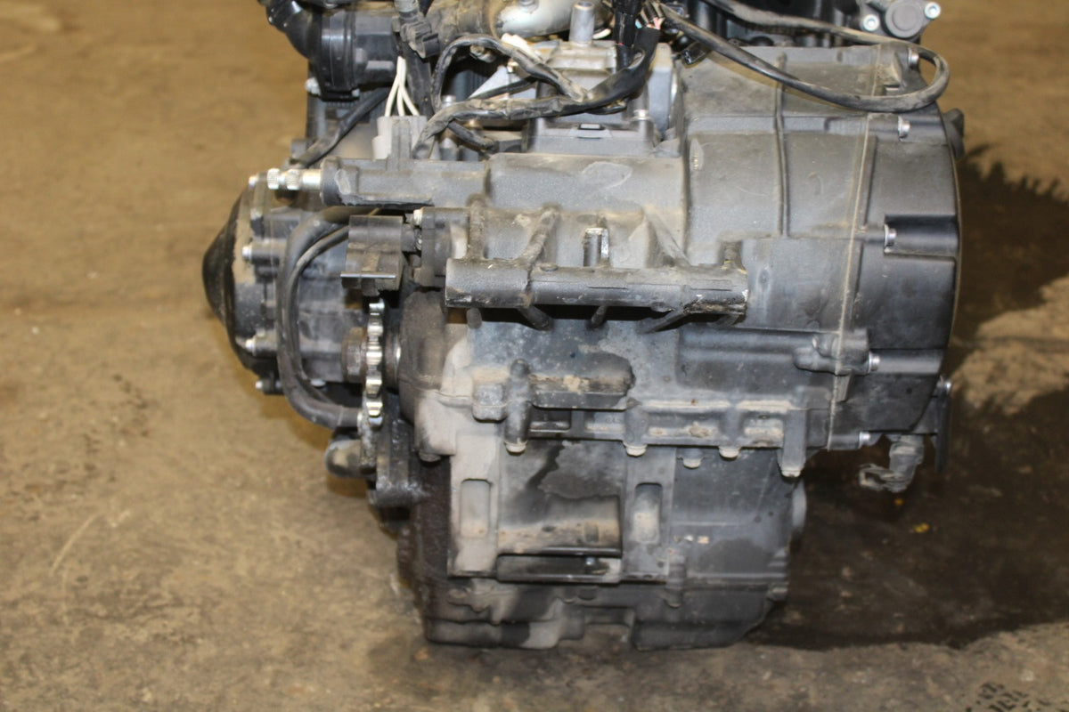 13 YAMAHA YZF R1 ENGINE MOTOR BB781