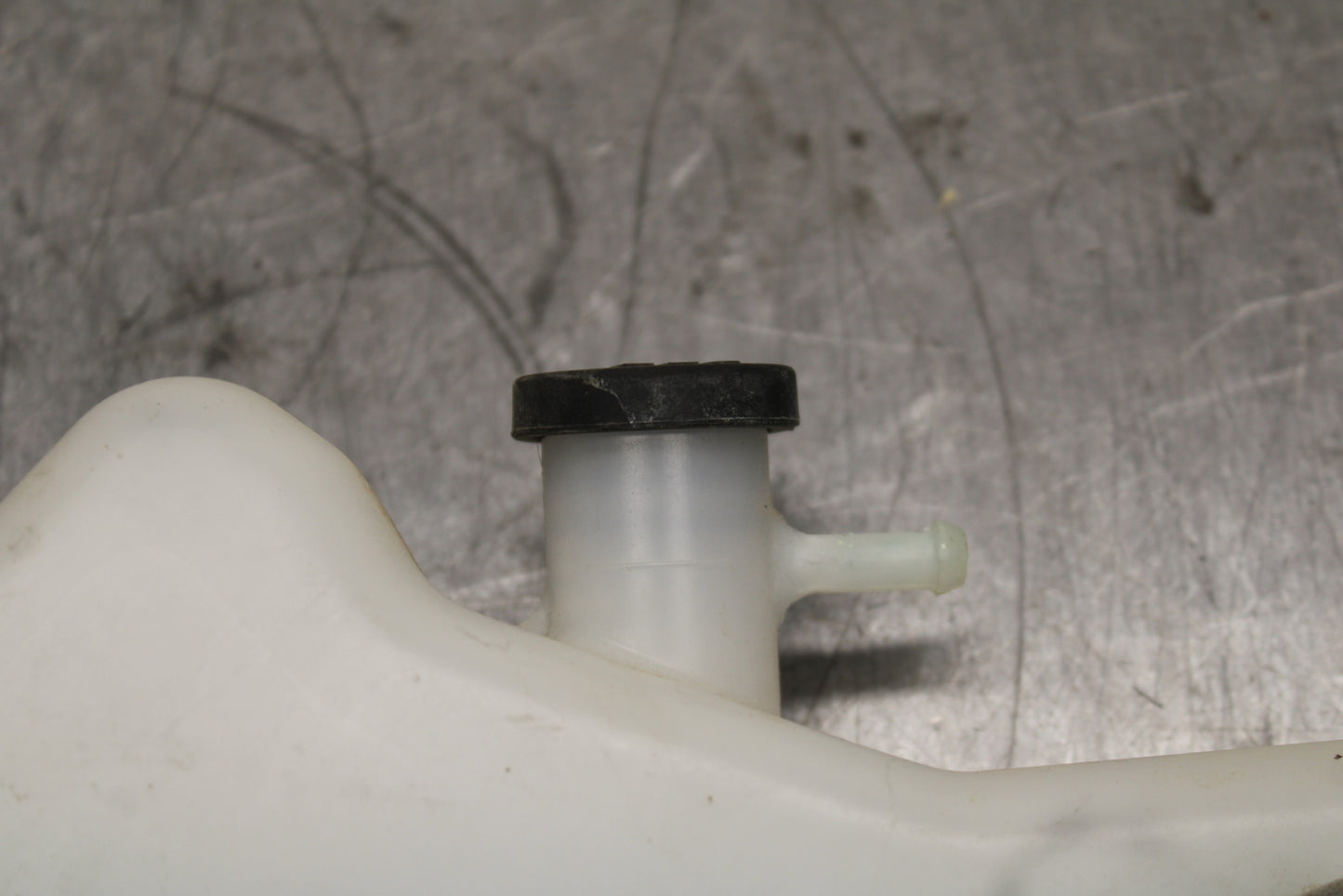 13 SUZUKI GSXR750 COOLANT WATER TANK RESERVOIR BOTTLE BB110