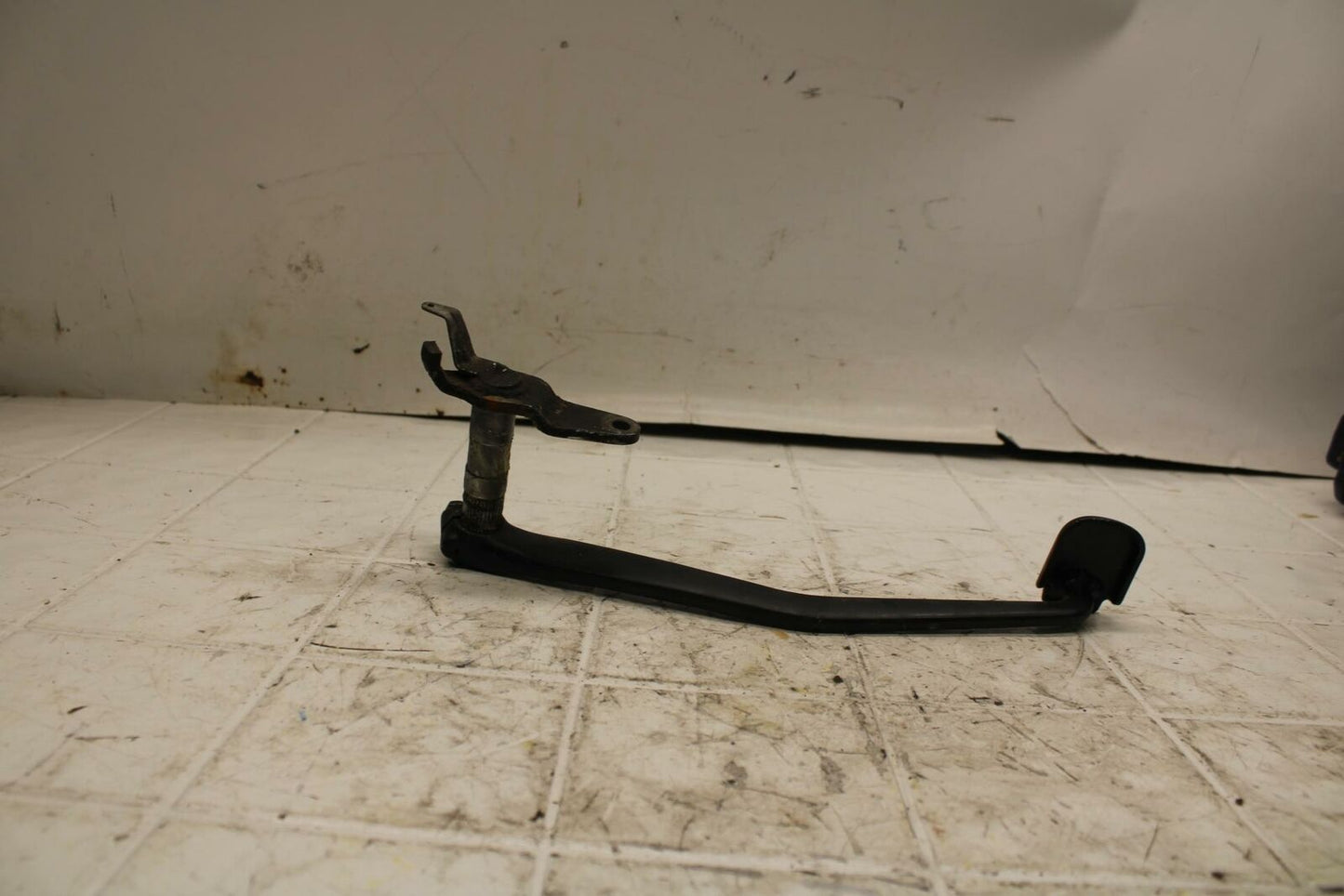 79-81 YAMAHA XS1100S RIGHT REARSET BRAKE FOOT PEDAL BB401