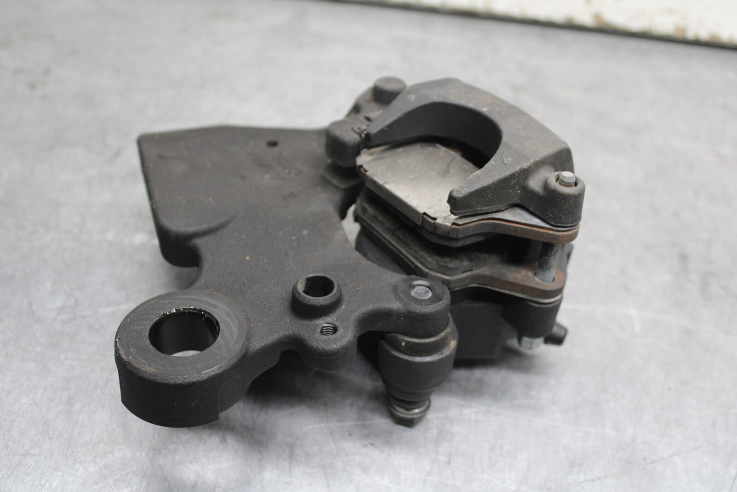 18-24 KAWASAKI NINJA 650 REAR BACK BRAKE CALIPER W MOUNT BRACKET BB725