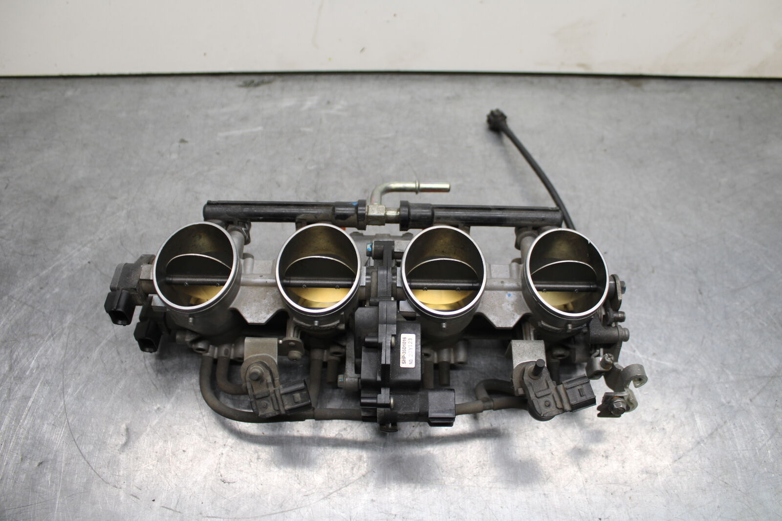 13-18 KAWASAKI NINJA ZX6R MAIN FUEL INJECTORS / THROTTLE BODIES BB118