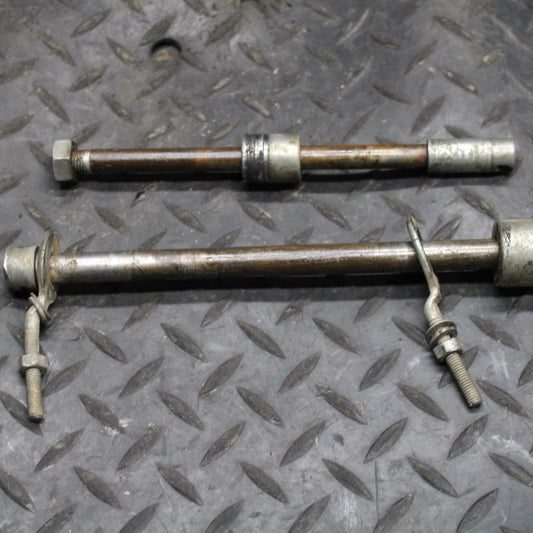 71 YAMAHA L5 FRONT REAR WHEEL RIM AXLE PIVOT BOLT SET BB230