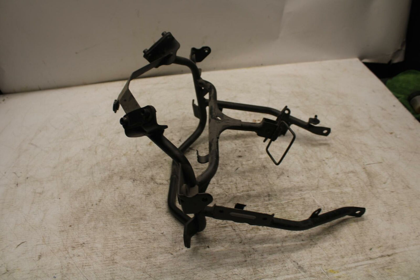 12-13 KAWASAKI EX300 NINJA UPPER FAIRING MIRROR GAUGES STAY BRACKET BB373