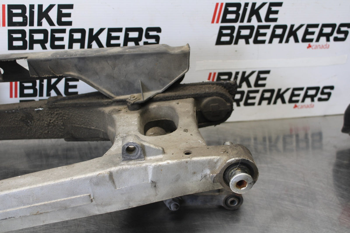 84 HONDA INTERCEPTOR 1000 VF1000F REAR SWINGARM BACK SUSPENSION SWING ARM BB878